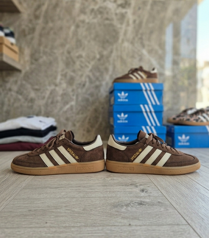 Adidas Handball Spezial – Smeđe patike sa bijelim detaljima