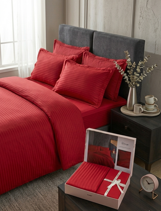 Luksuzna Clasy Saten Stripes posteljina (SET 7/1 uključuje: dvije navlake za jorgan 160x220cm, plahtu 240x260cm, 4 jastučnice (dvije 50x70cm i dvije 70x70cm).)