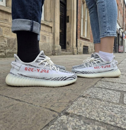 Adidas Yeezy Boost 350 V2 – Zebra